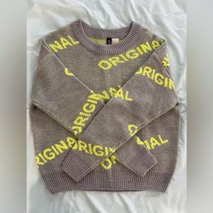 H&M grey sweater; size XS
